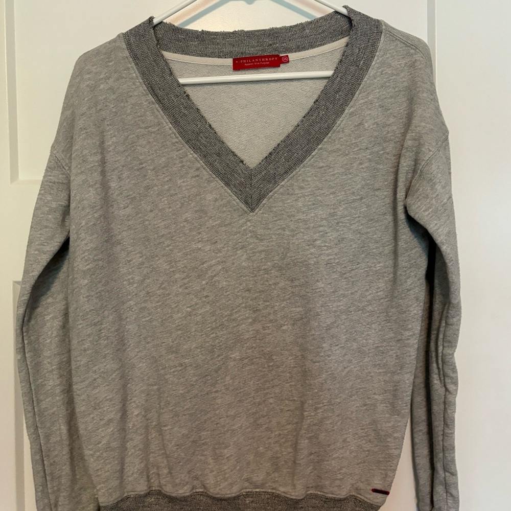 Philanthropy Sterling distress V-Neck Sweatshirt in Gray size XS